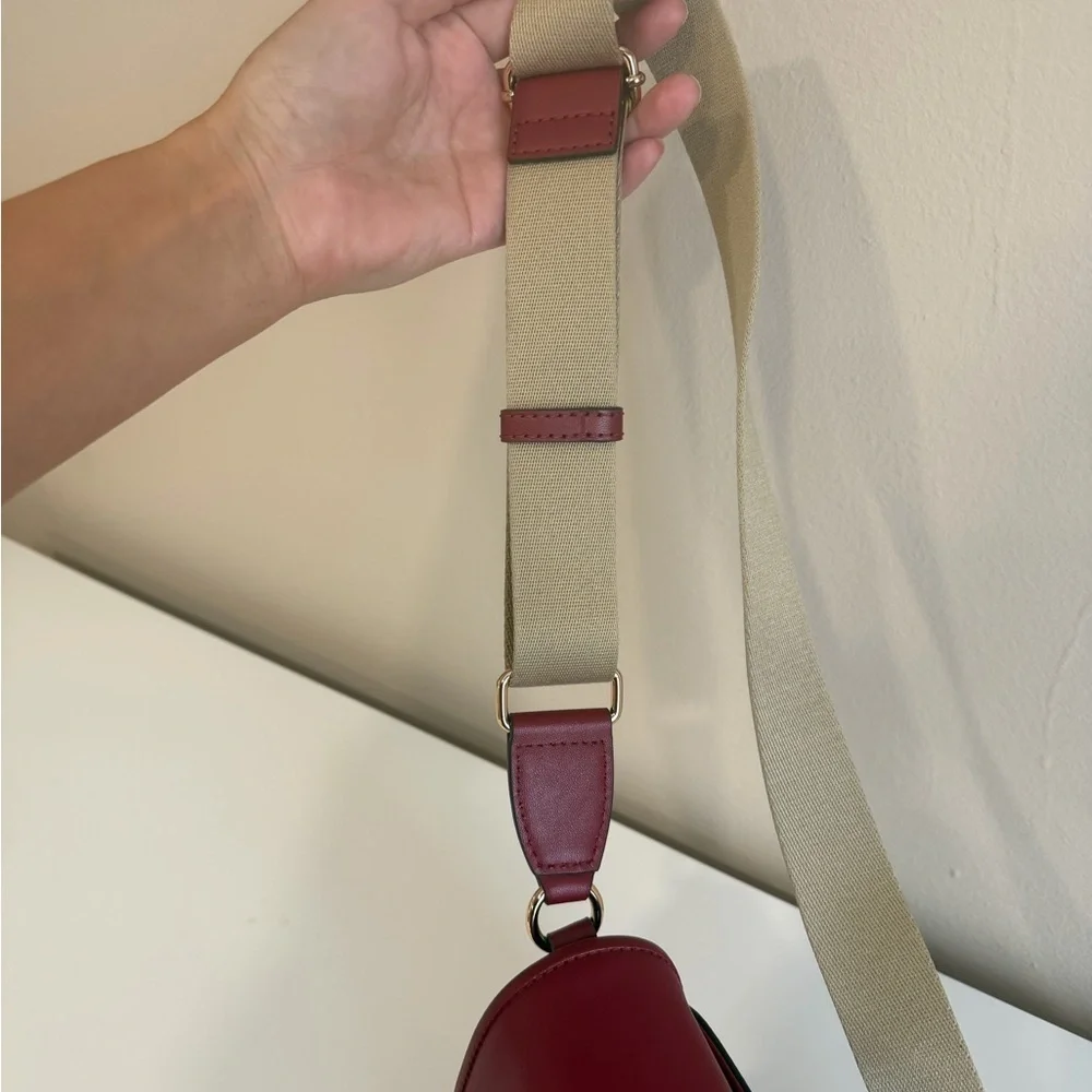 Michael Kors Bradshaw Medium Leather Messenger Bag NWT